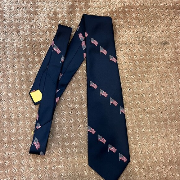 Vtg Americana American Flag Marshall Field & Co Necktie Tie Navy Blue Patriotic - Picture 3 of 5